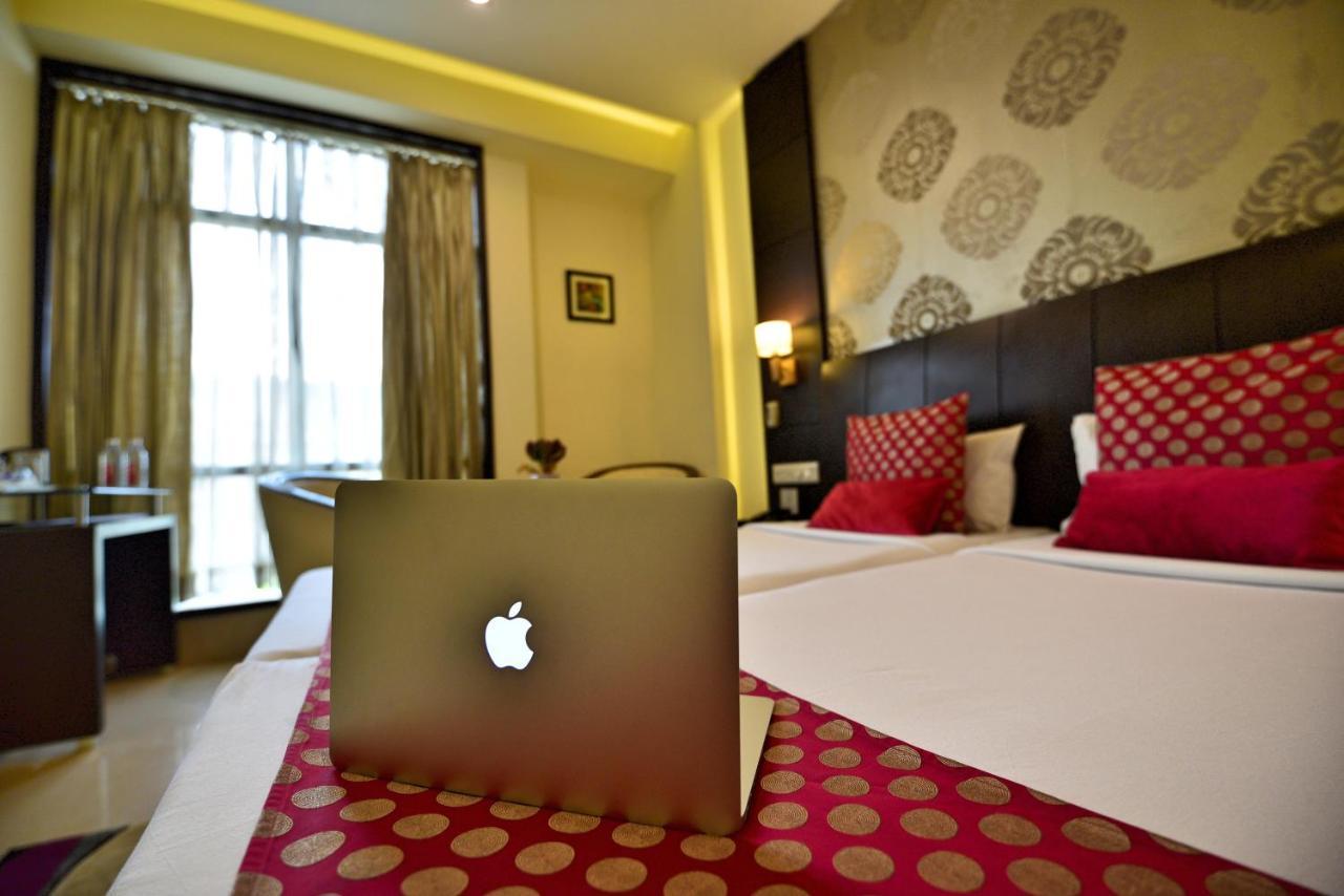 קוטה Hotel Surya Plaza מראה חיצוני תמונה