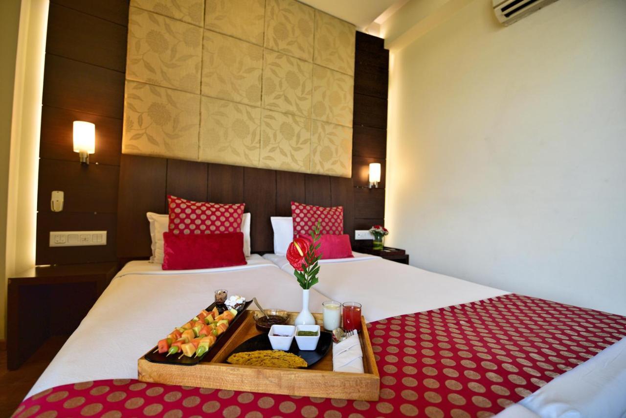 קוטה Hotel Surya Plaza מראה חיצוני תמונה